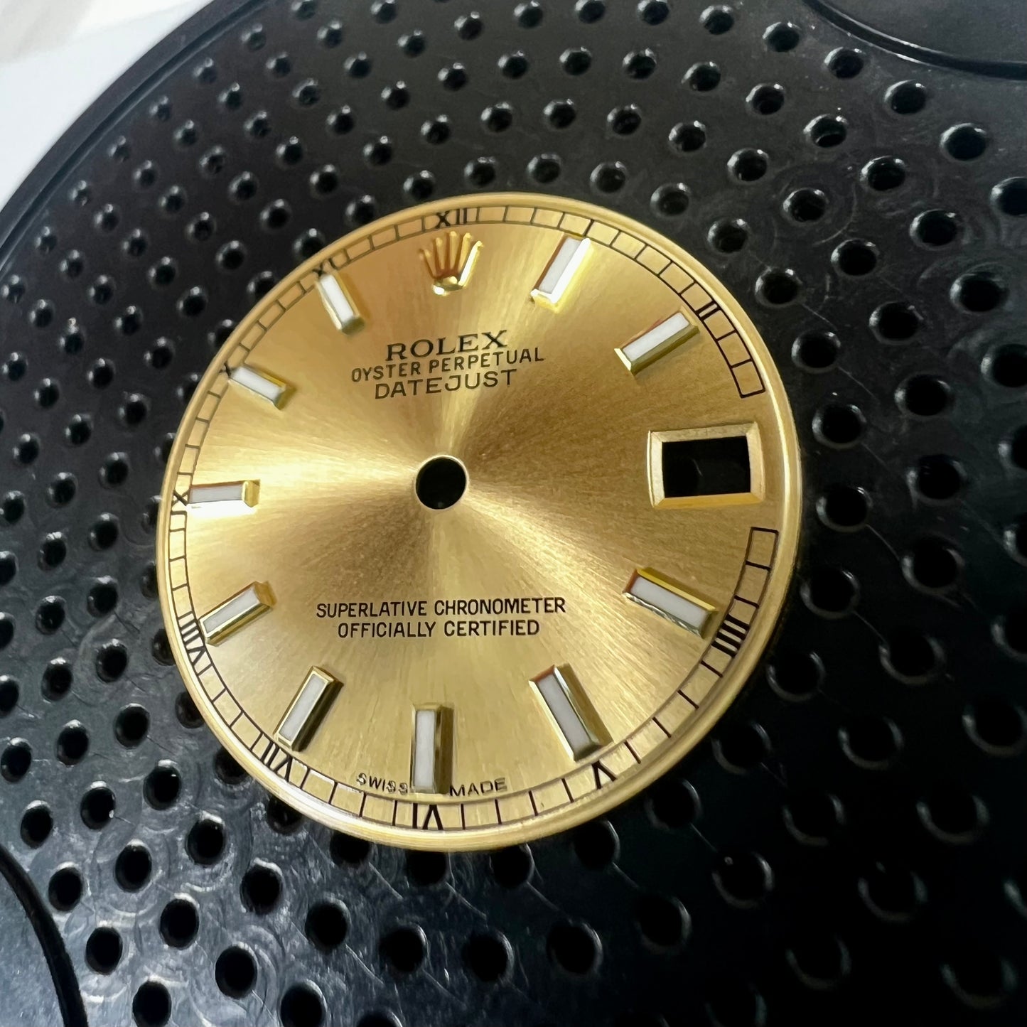 Rolex Datejust 31 Dial Champagne right