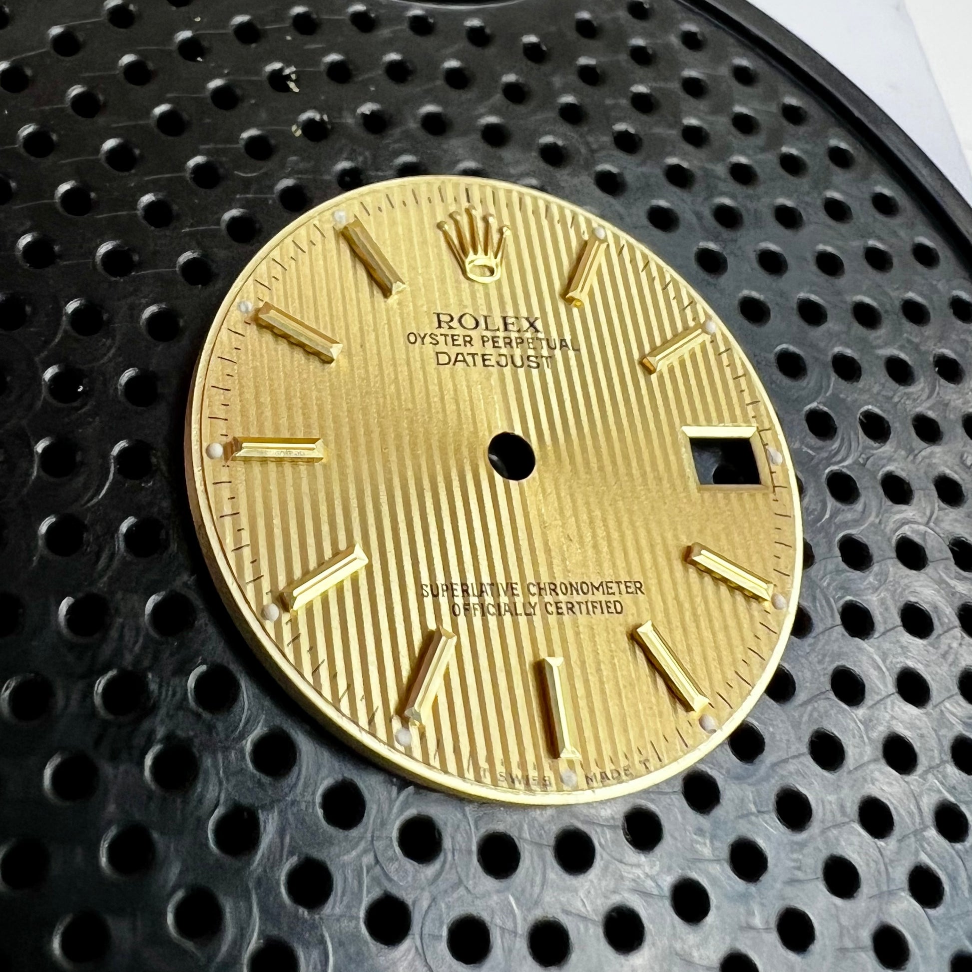 Rolex Datejust 31 Champagne Tapestry Dial (left side view)