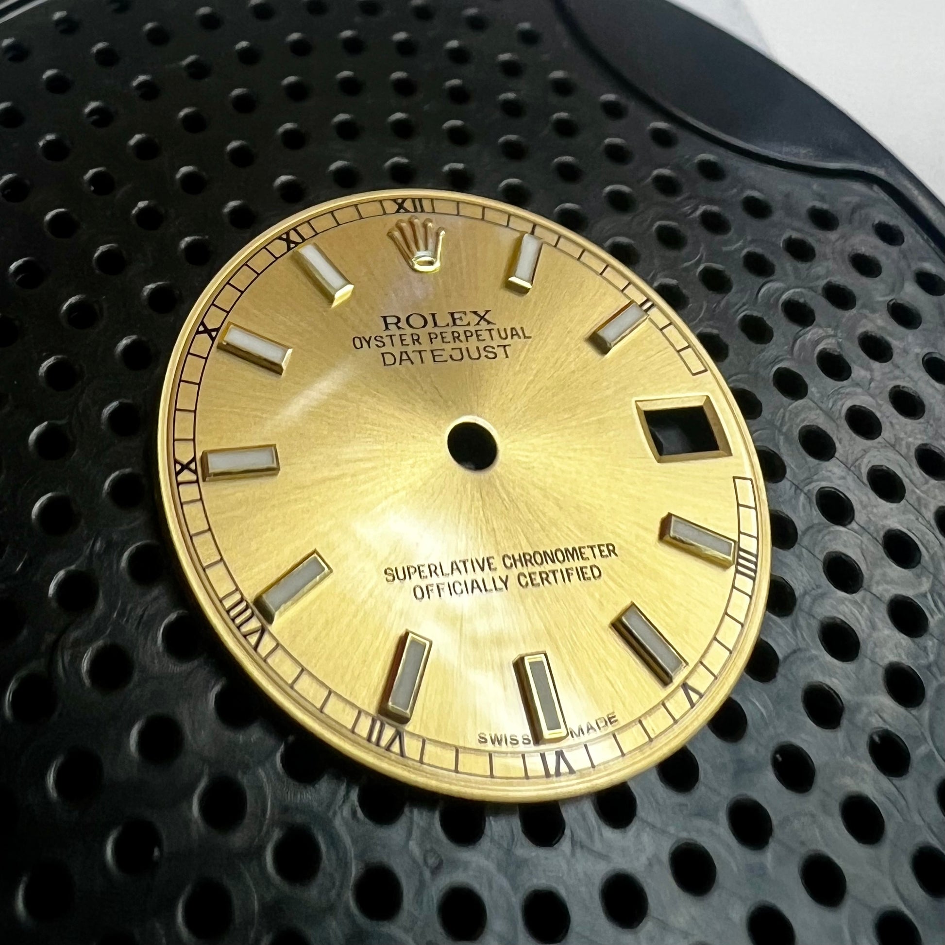 Rolex Datejust 31 Dial Champagne left